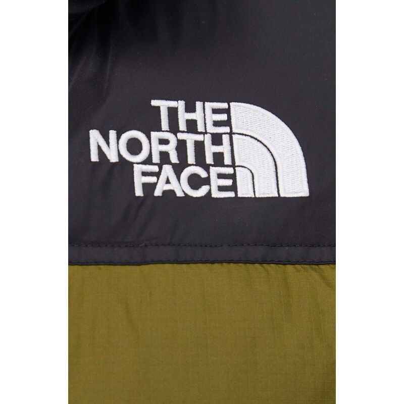 Páperová vesta The North Face 1996 RETRO NUPTSE VEST pánska, zelená farba, zimná, NF0A3JQQPIB1