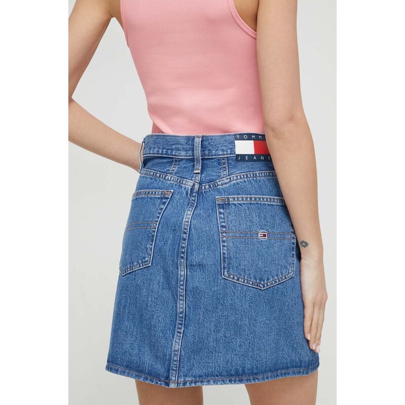 Rifľová sukňa Tommy Jeans mini,áčkový strih,DW0DW17667