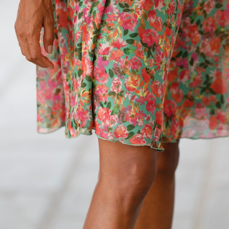 Blancheporte Rozšírená krátka sukňa s potlačou kvetín zelená/ružová 050