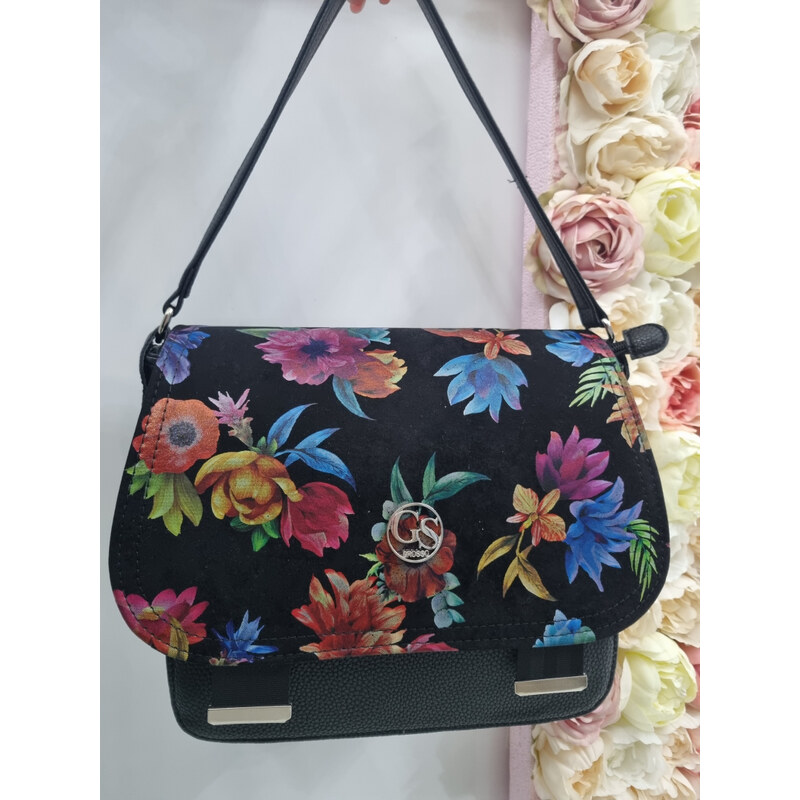 E-shop Katrins Fashion Čierna kvietkovaná crossbody kabelka Grosso