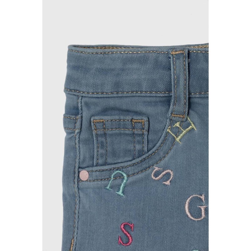 Detské rifľové krátke nohavice Guess vzorované, nastaviteľný pás