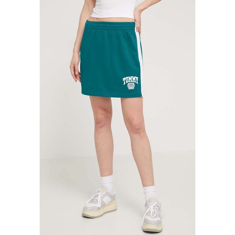 Sukňa Tommy Jeans zelená farba,mini,rovný strih,DW0DW17877