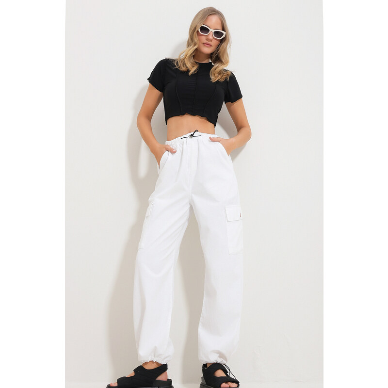 Trend Alaçatı Stili Womens White Elastic Waist And Cuff Cargo Jogger 50577385