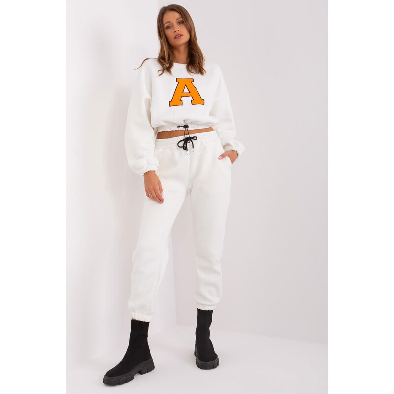 MladaModa Teplákova súprava s vyšívaným písmenom A model 80400 farba 50304444