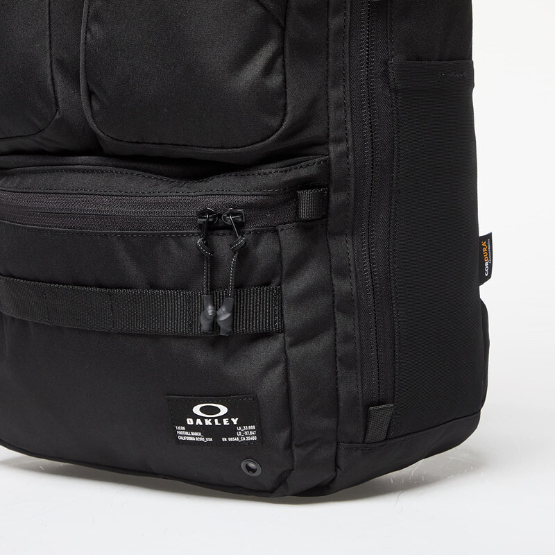 Batoh Oakley Essential Backpack Blackout, Universal