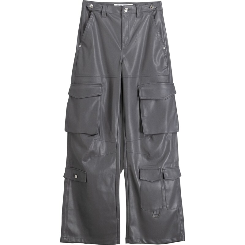 Bershka Kapsáče tmavosivá 54270642