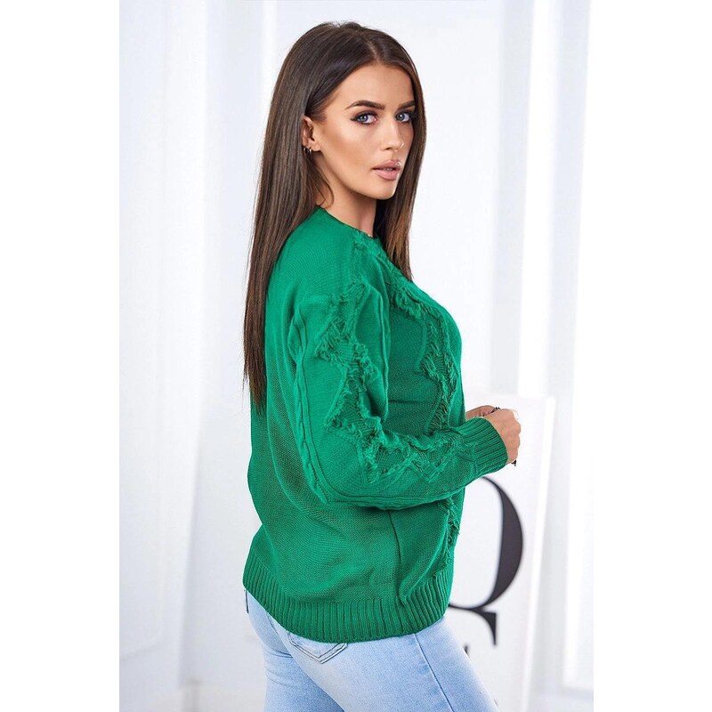 MladaModa Sveter s vrkočovým vzorom a strapcami model 2024-13 zelený 58163686
