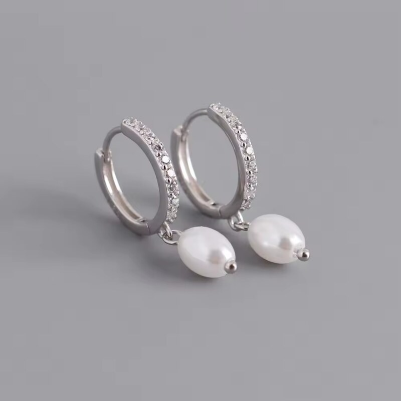 Olivie Strieborné náušnice s perlou 8726 52584579