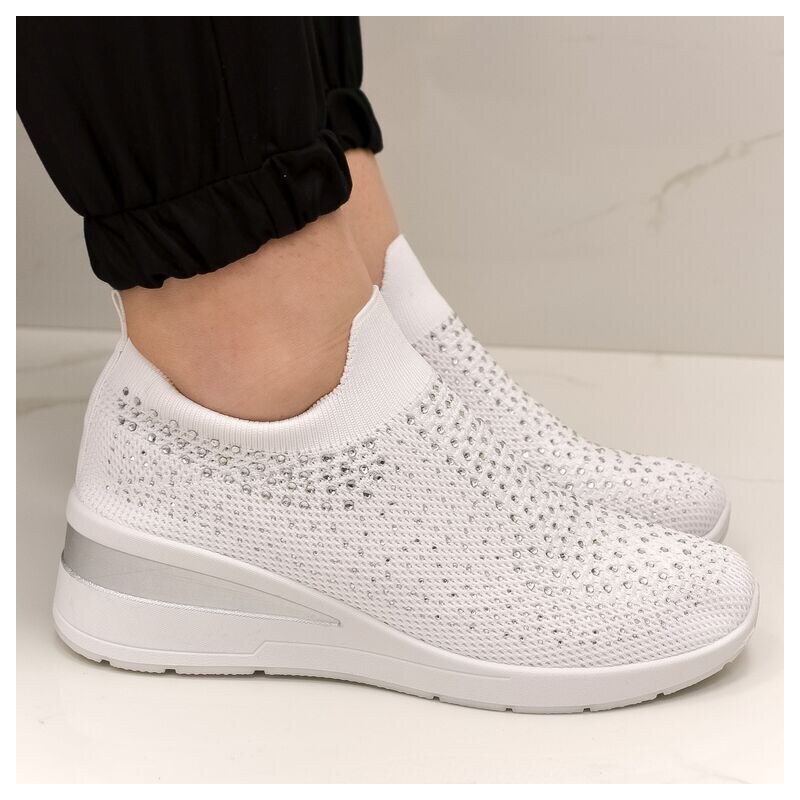 JOHN-C Dámske biele kamienkové SLIP-ON tenisky KLARISA 52657266