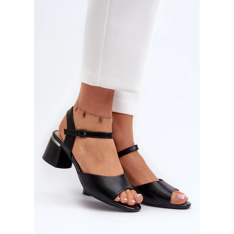 Slippers model 203749 Step in style