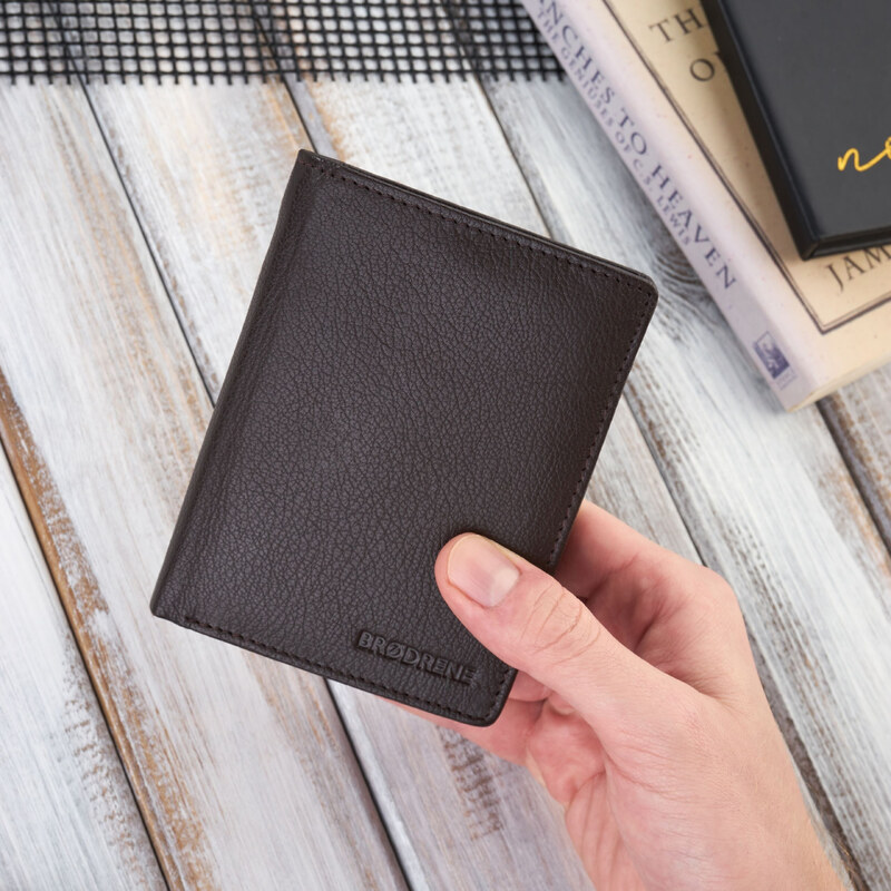 BRODRENE Pánska kožená peňaženka | tmavohnedá G-10-BR 54000201