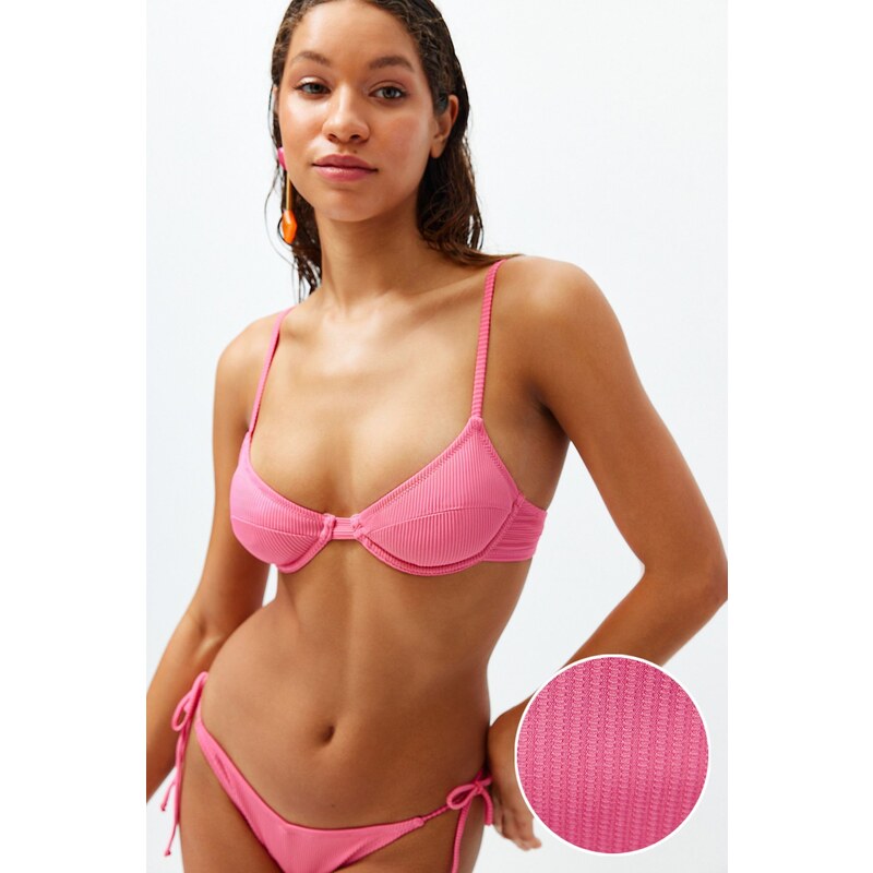 Trendyol Fuchsia Balconette Textured Bikini Top 50584942