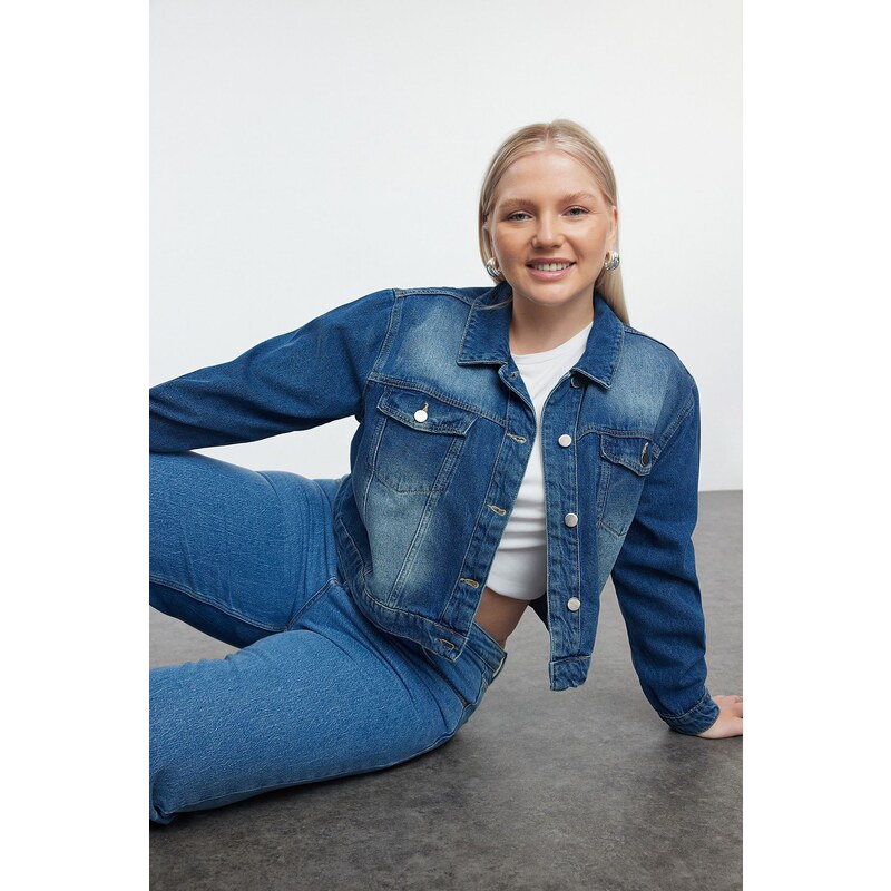 Trendyol Curve Blue Large Size Crop Denim Jacket 56561887