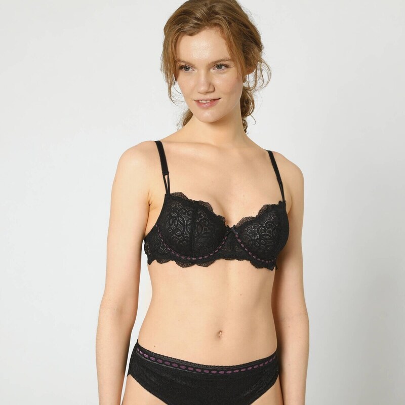 Vystužená podprsenka Ambato Confidence Lingerie zo strečovej čipky, s 56966646