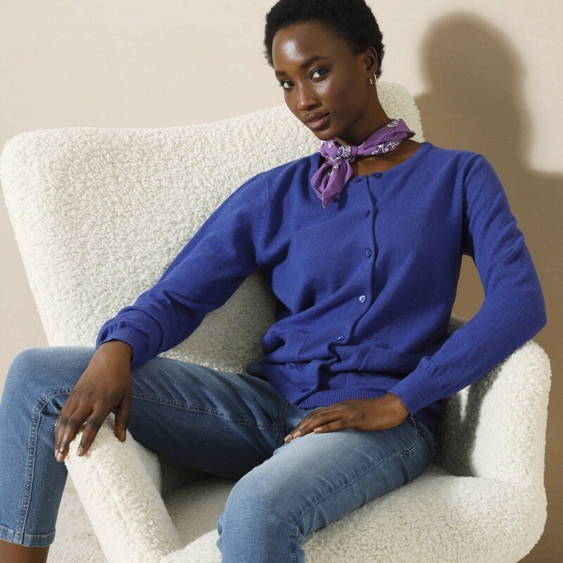 Sveter s okrúhlym výstrihom z jahňacej vlny tmavomodrá 044 56966671