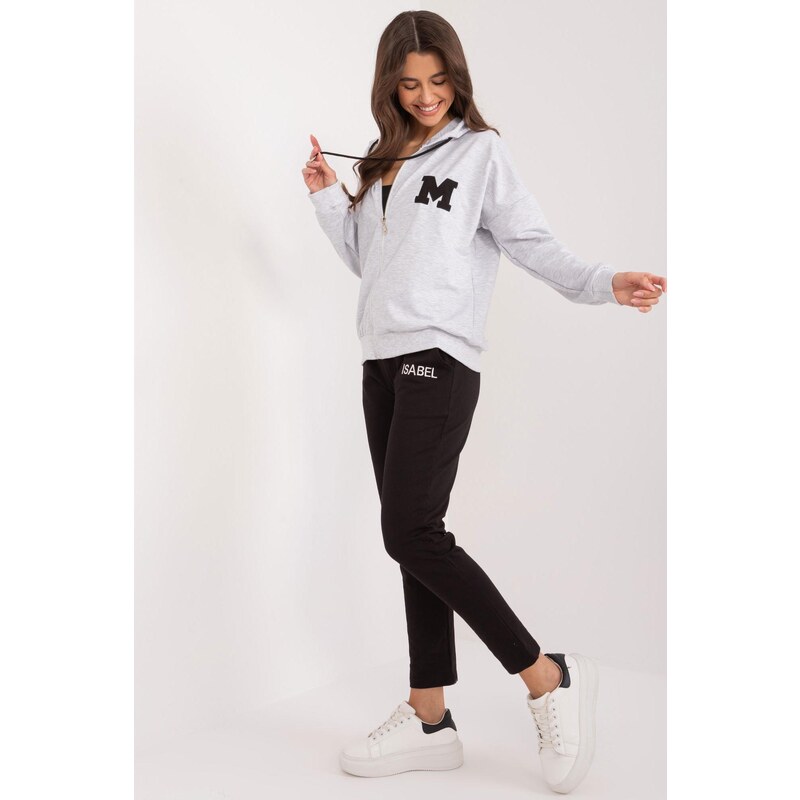 MladaModa Tepláková súprava s nášivkami v tvare písmena M model 17827 56979481