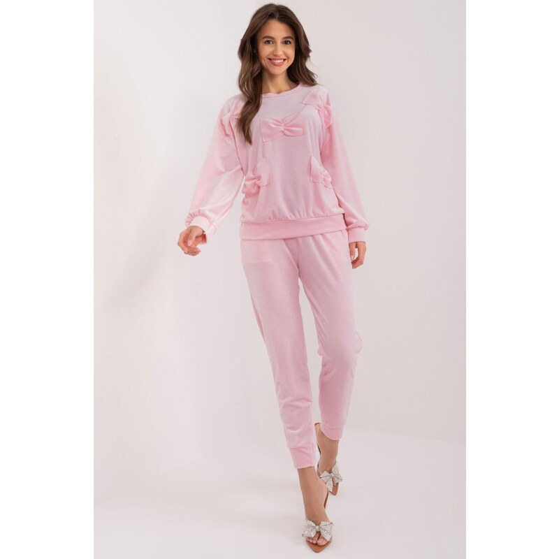 MladaModa Velúrová súprava s našitými mašľami model 85068 pudrovo 56979532