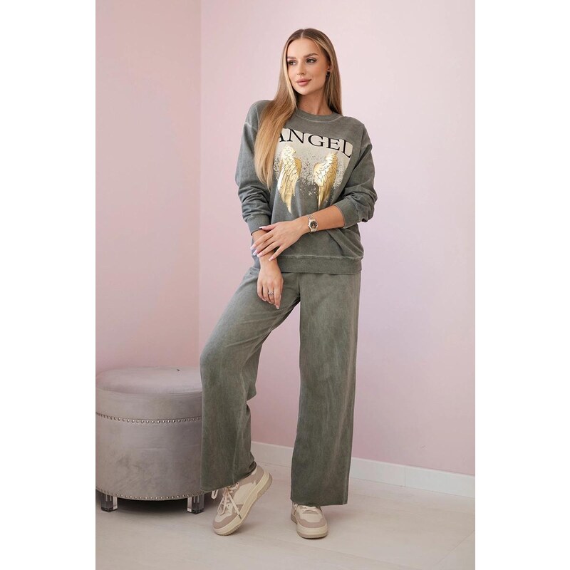 MladaModa Bavlnená tepláková súprava s potlačou Angel farba khaki 57009374