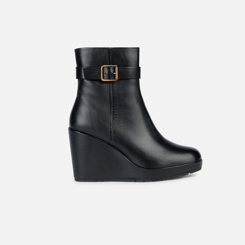 Black womens ankle boots Geox Manilva - Womens 57236627