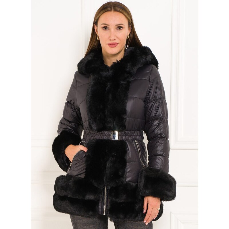 Due Linee Dámska zimná bunda čierna s opaskom a kožušinou 27541707