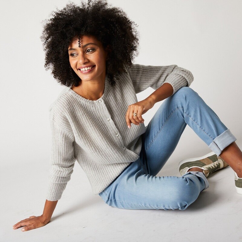 Sveter s perleťovými gombíkmi sivý melír 048 Blancheporte 57360265