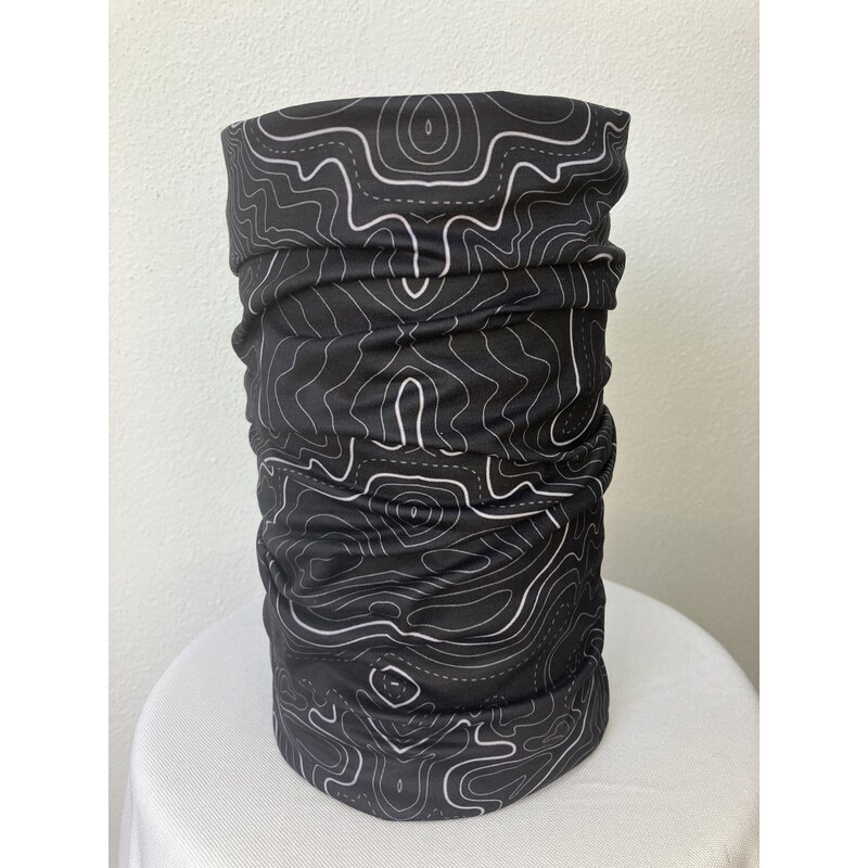 TERMOVEL Čierny multifunkčný nákrčník so vzormi 57839073