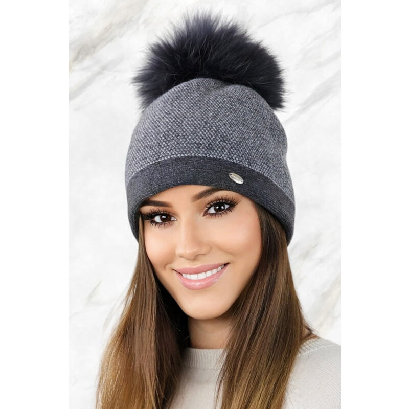 Kamea Grafitová dámska zimná čiapka s kožušinovým brmbolcom Aloes, 58225269