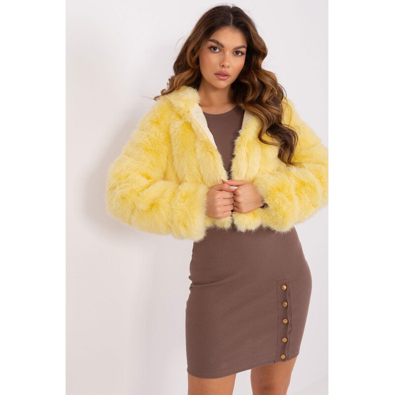 MladaModa Kožušinková bunda s kapucňou model 37896 žltá 60742568