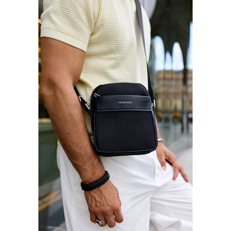 Praktická crossbody taška - Peterson 58387595