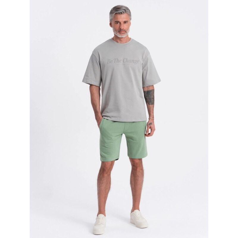 Ombre Clothing Zelené teplákové kraťasy V3 SRSK-0139 52264041