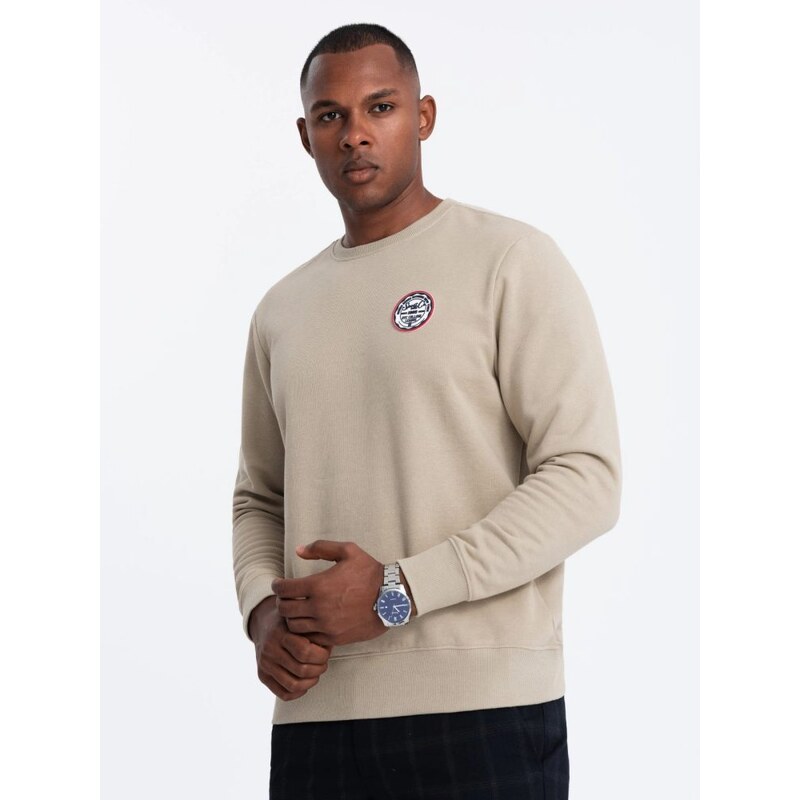 Ombre Clothing Pohodlná piesková mikina s nášivkou V3 SSNZ-0134 58162447