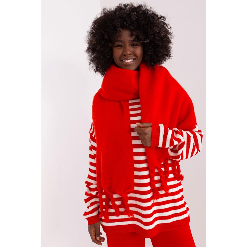 MladaModa Hrejivý jednofarebný šál so strapcami model 50220 červený 59762317