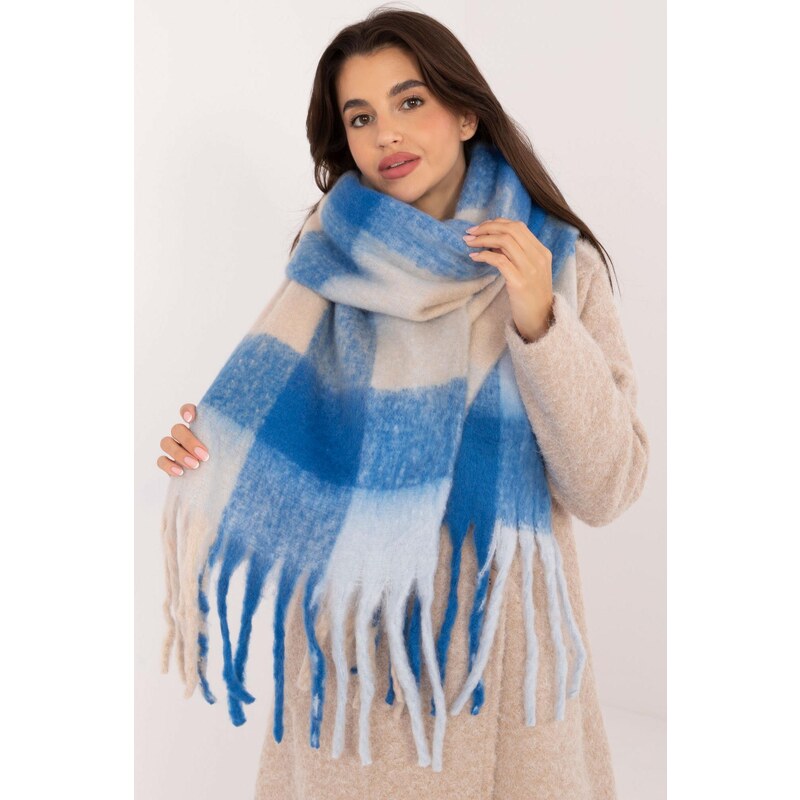 MladaModa Hrejivý károvaný šál so strapcami model 50235 farba 59762350