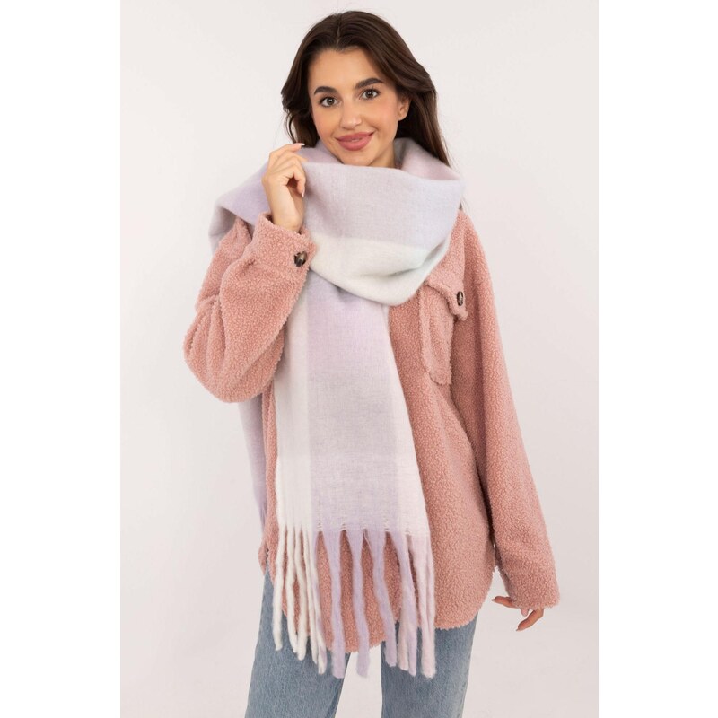 MladaModa Hrejivý károvaný šál so strapcami model 50235 farba lila 59762354