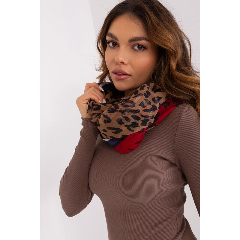 MladaModa Viskózová komínová šatka model 6121 červená 59762389