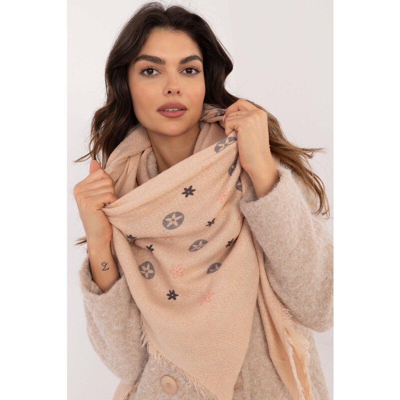MladaModa Hrejivý dámsky šál s potlačou model 50493 broskyňový 59774716