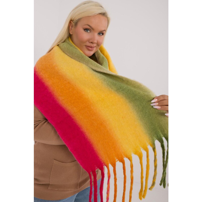 MladaModa Viacfarebný hrejivý šál so strapcami model 32050 zelený 59774733