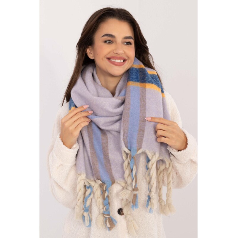 MladaModa Hrejivý károvaný šál s vrkočmi model 31533 farba lila 59774773