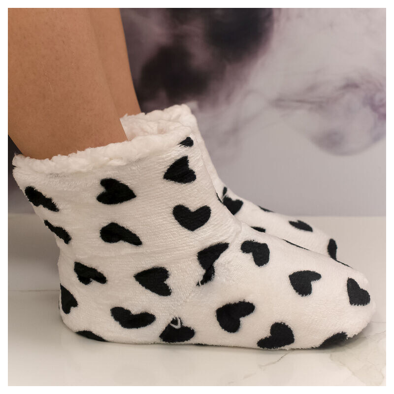 MR PAMUT Dámske plyšové bielo-čierne ponožky Heart Warmth 35-41 60223969