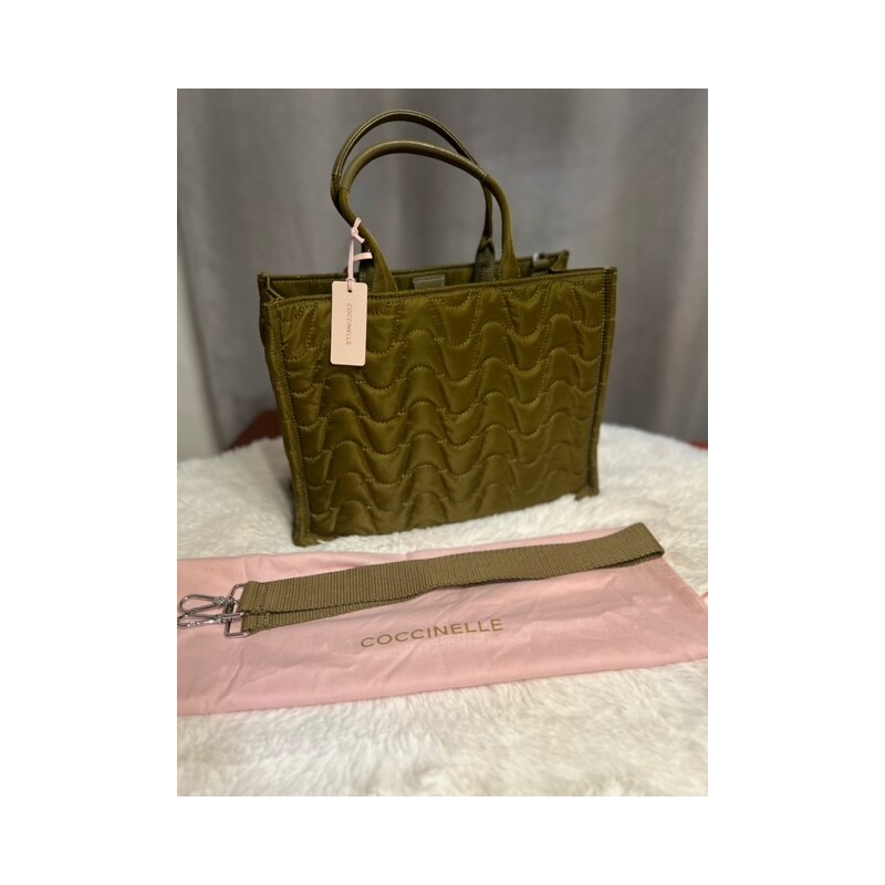 Dámska Kabelka Coccinelle crossbody 60113412