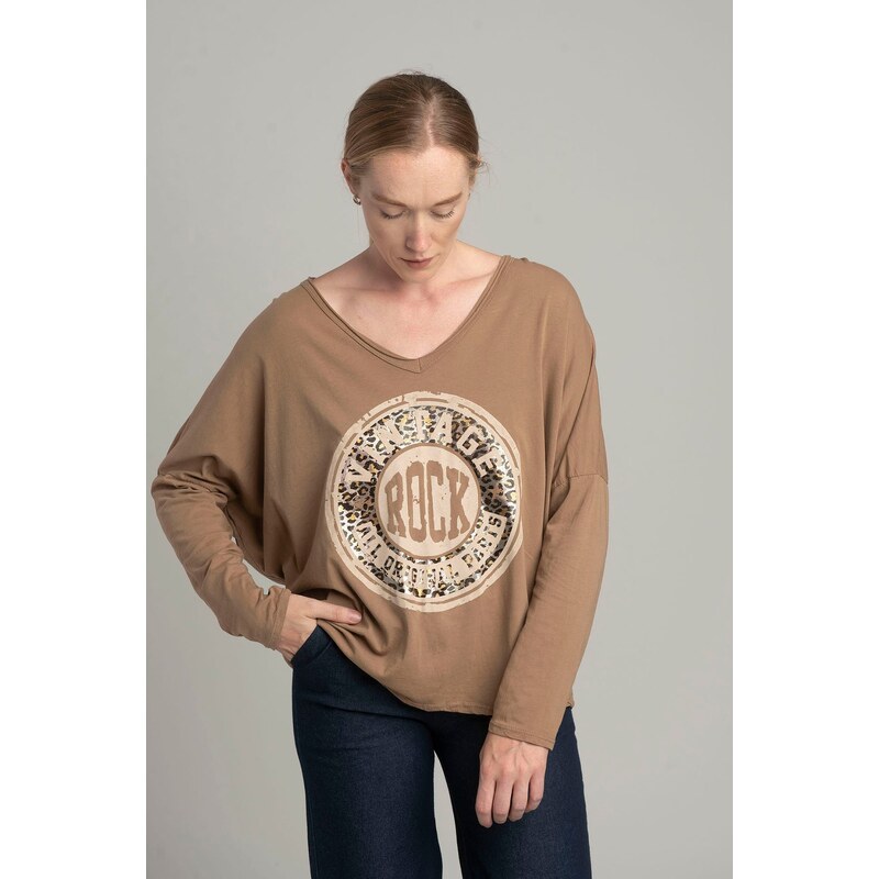 Italy Moda Camel oversize blouse with a shiny print 60648135