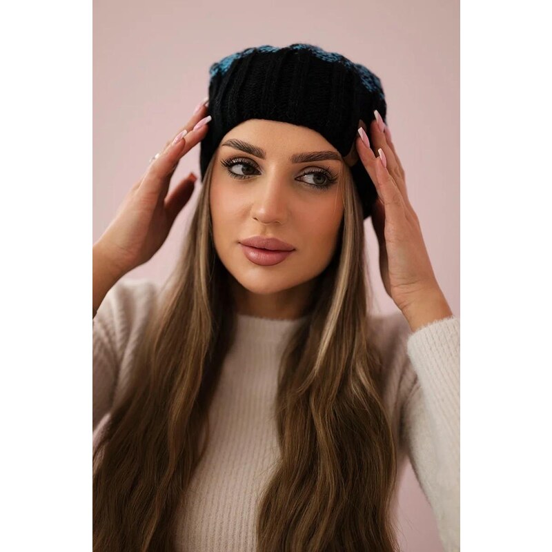 MladaModa Dámska čiapka s brmbolcom Milano K203 tyrkysová melanž 46491394