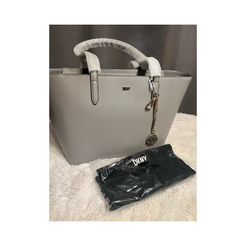 Dámska DKNY Kabelka Kožená Bryant Grey 60697587