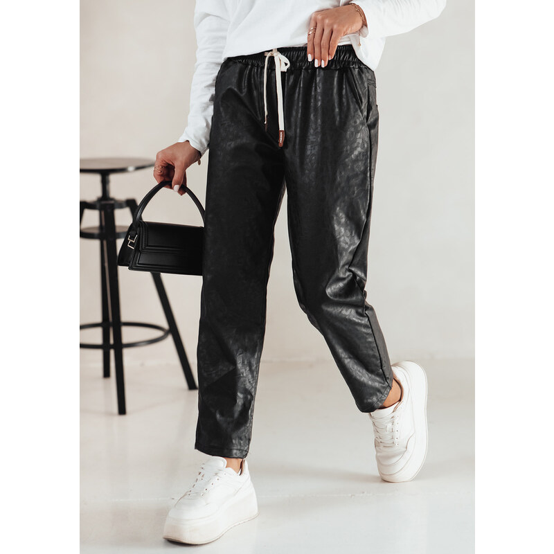 BASIC Čierne dámske rovné koženkové nohavice WAXVIA UY2290 60699256