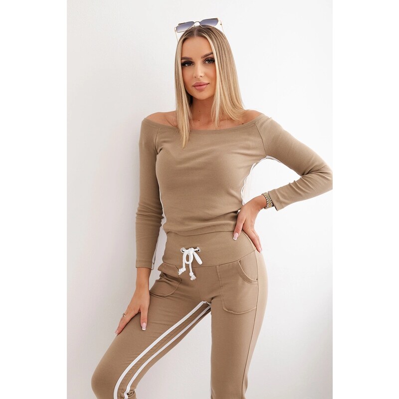 Kesi Set with two-stripe camel 60730942