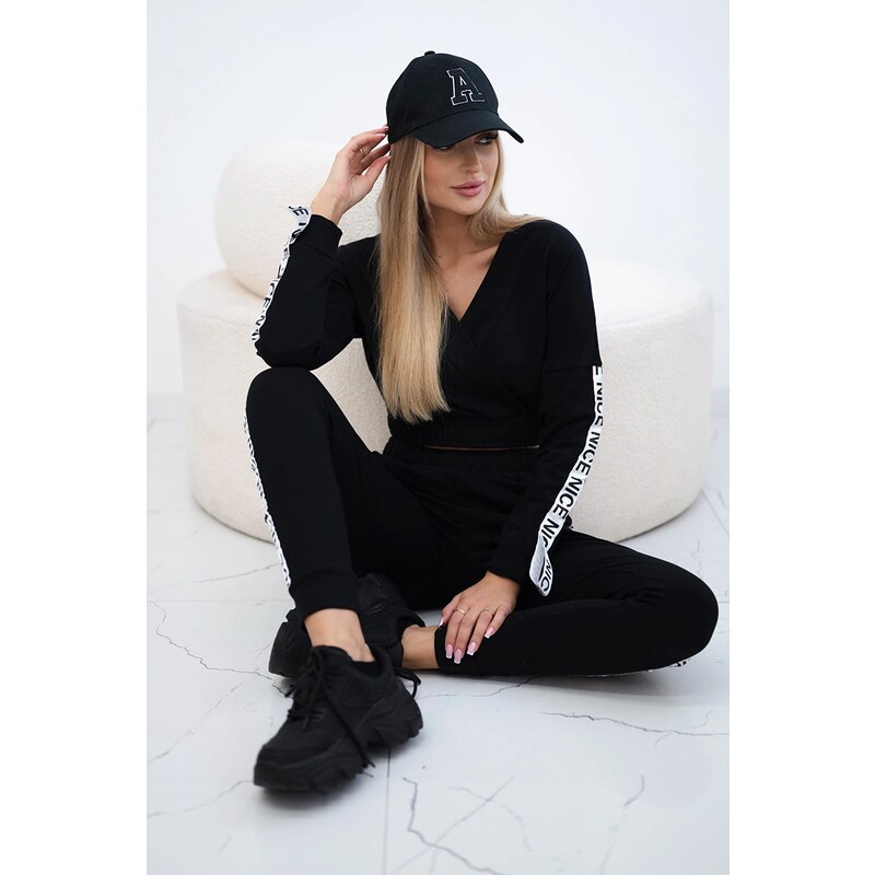 Kesi Set with black decorative stripes 60754614