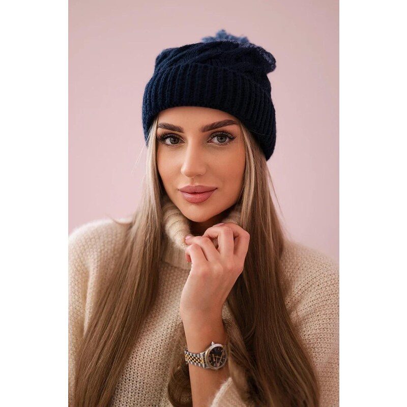 MladaModa Dámska čiapka s brmbolcom Ilona K218 farba námornícka modrá 36903183