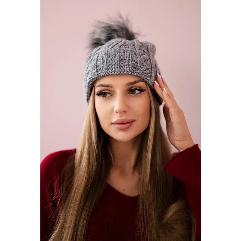 MladaModa Dámska čiapka s kožušinkovým brmbolcom K226 tmavá šedá 36492490