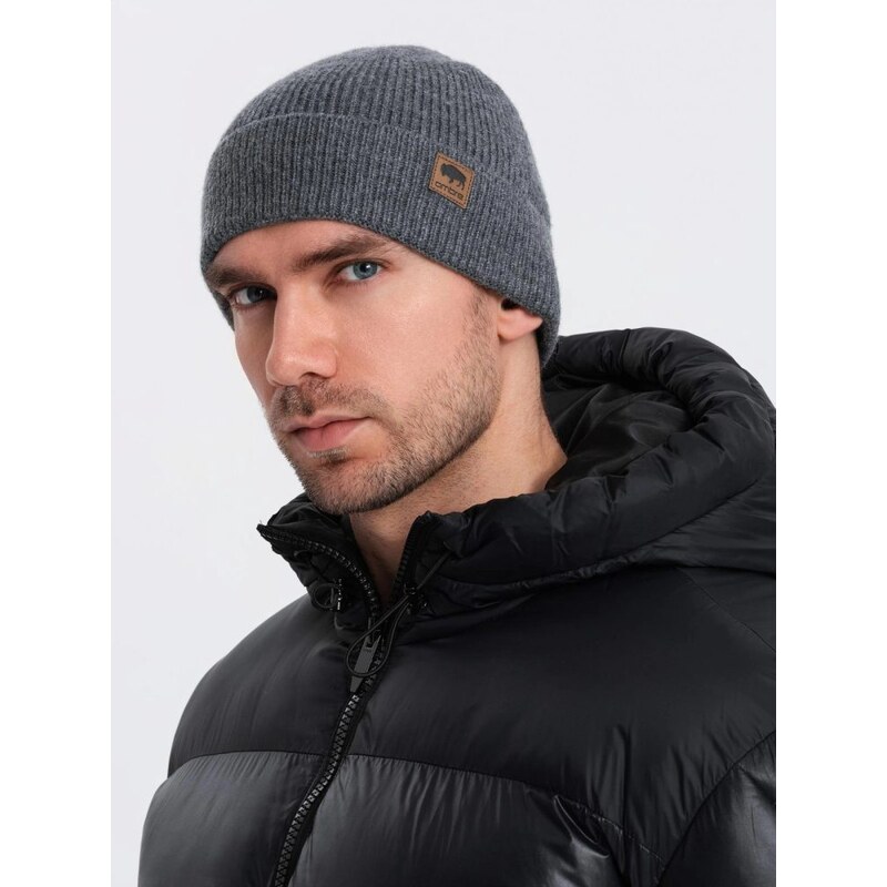 E-shop Ombre Clothing Jedinečná grafitová pánska čiapka V2 ACWH-0123