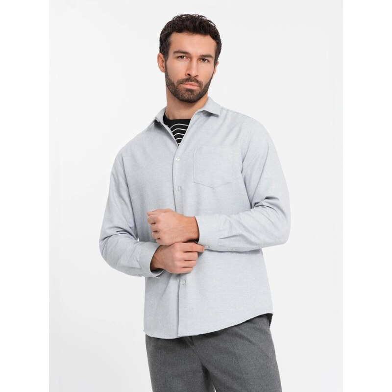 Ombre Clothing Ležérna jasno šedá košeľa s vreckom V2 SHCS-0148 48776267